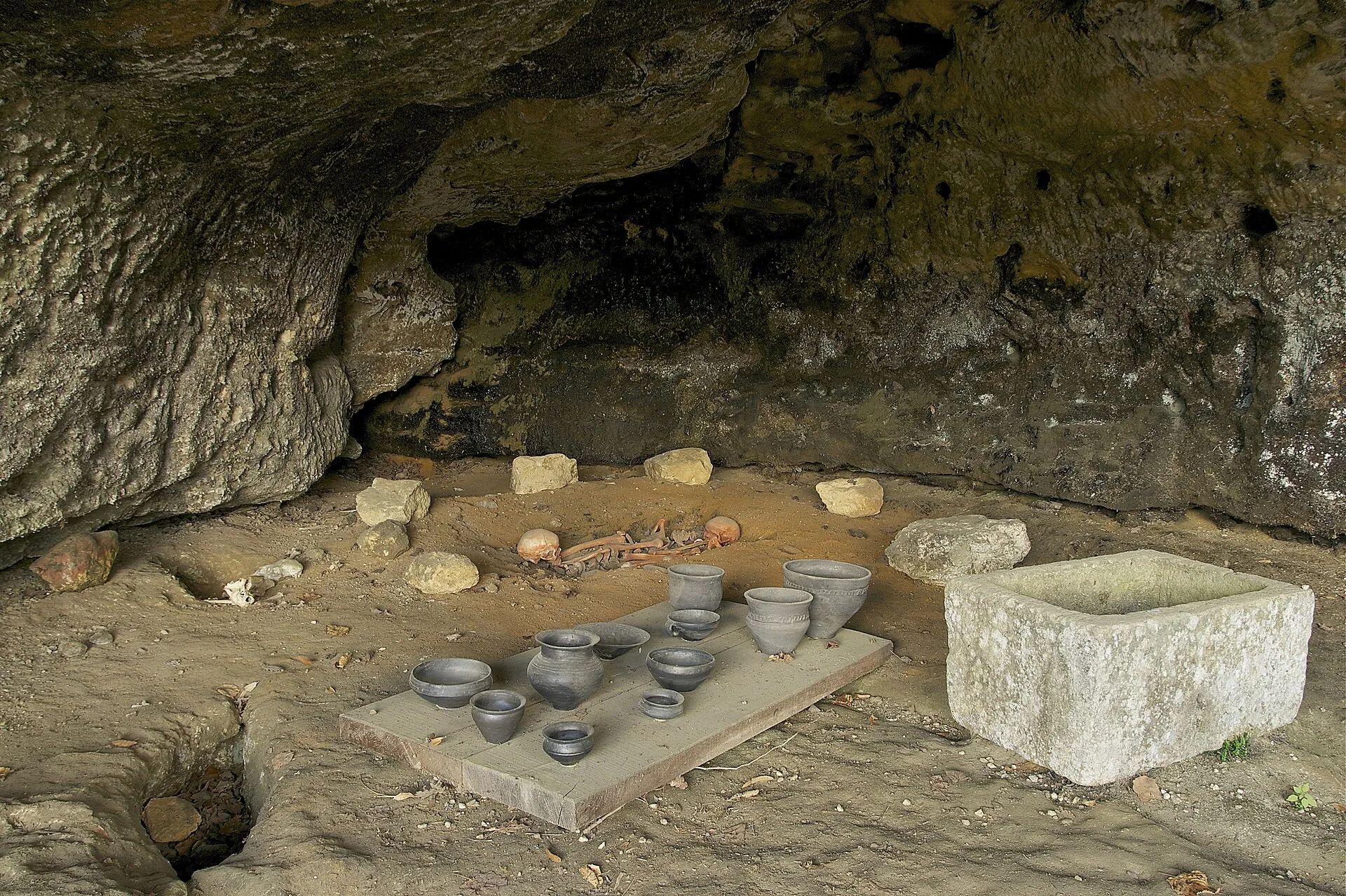 ️ Abris, villages troglodytiques et sites de plein air